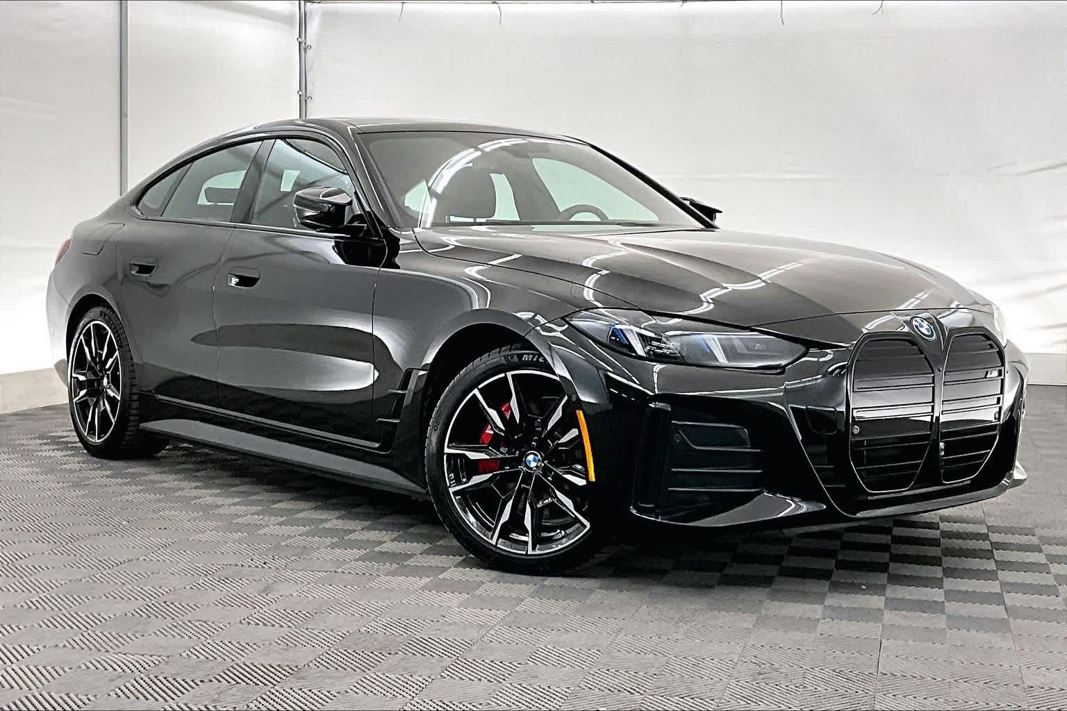 Thumbnail: 2025 BMW i4 - 21