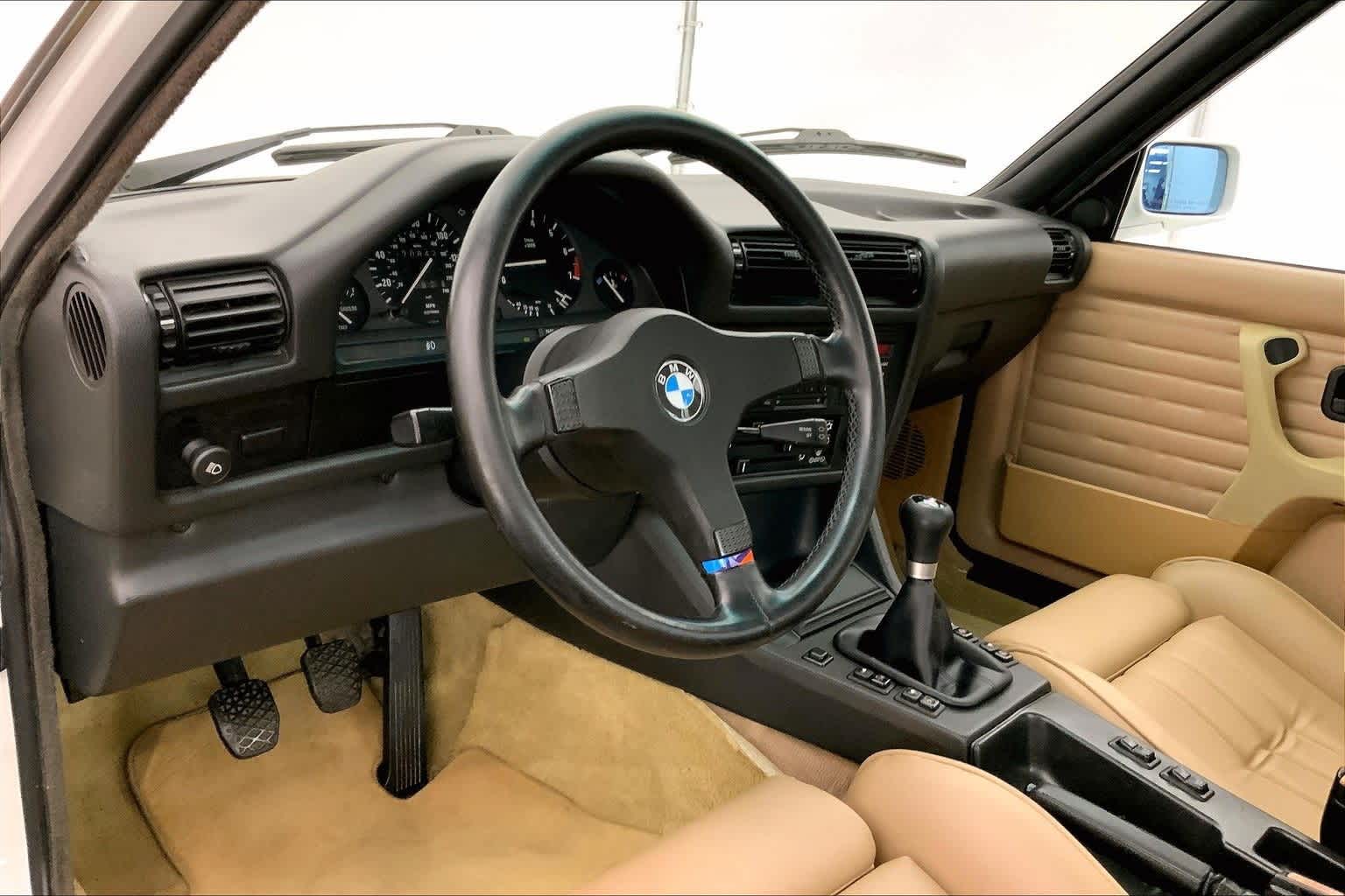 Thumbnail: 1991 BMW 3 Series - 2