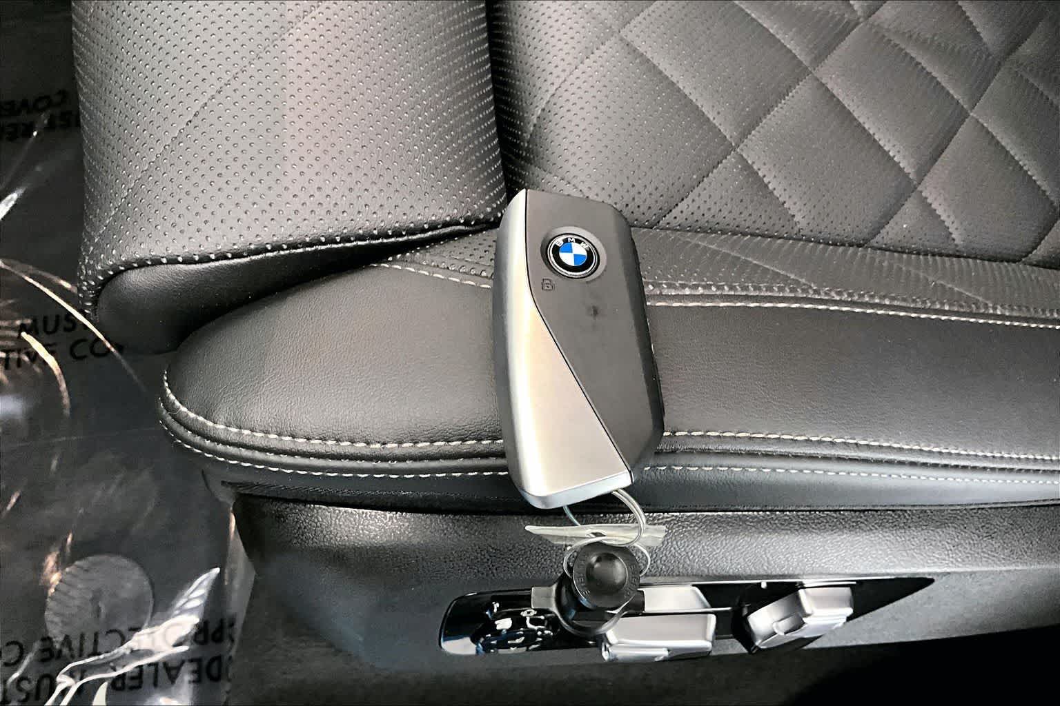 Thumbnail: 2026 BMW X5 - 20