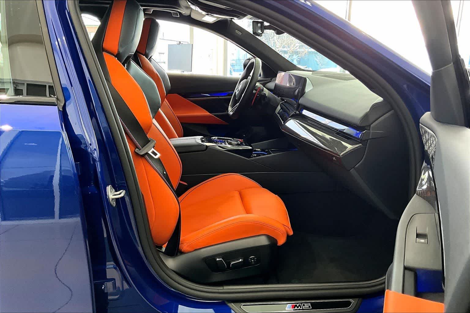 Thumbnail: 2025 BMW M5 - 13