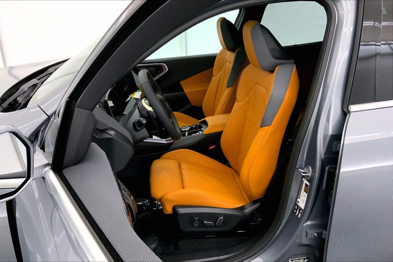 Thumbnail: 2025 BMW X3 - 11