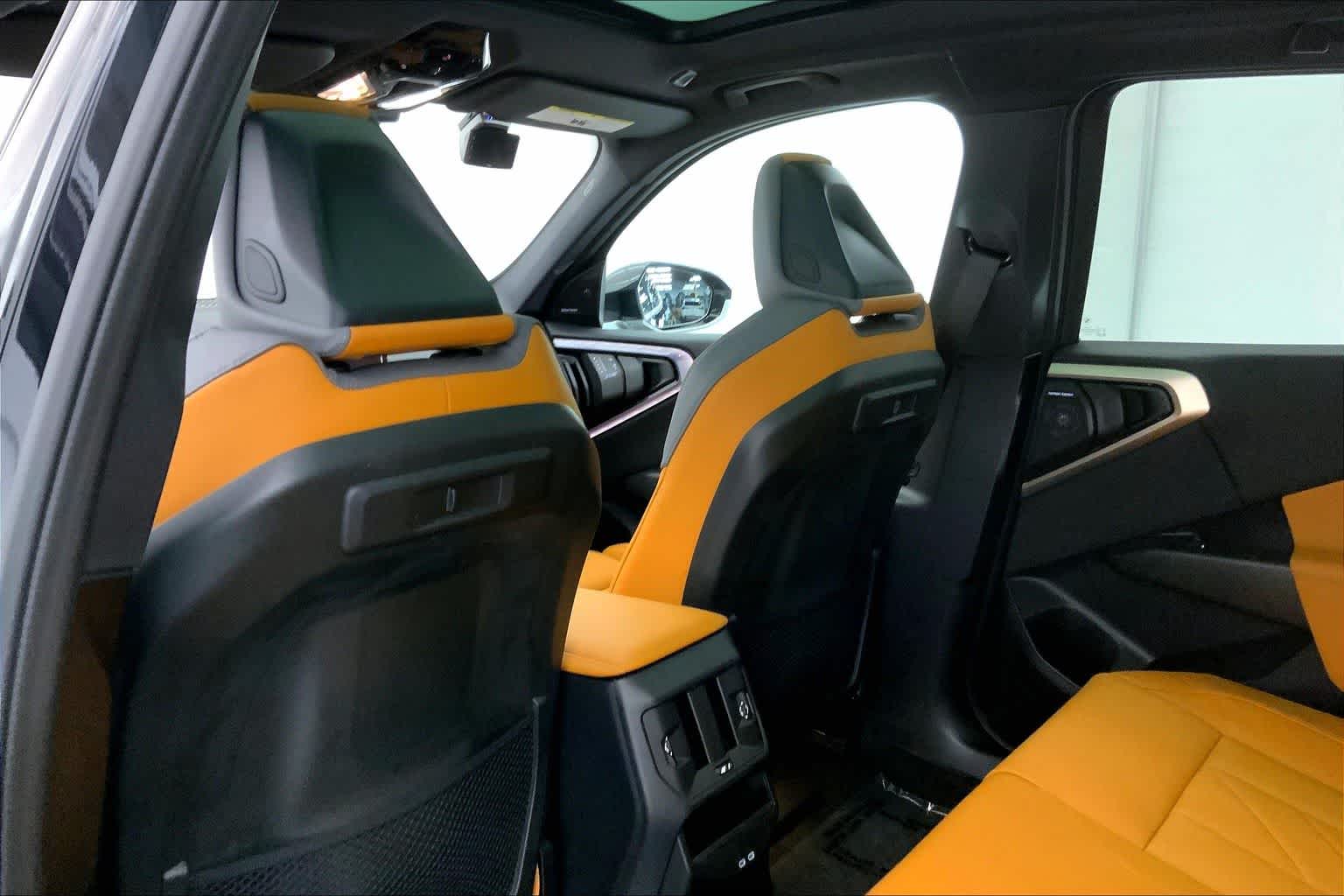 Thumbnail: 2025 BMW X3 - 12