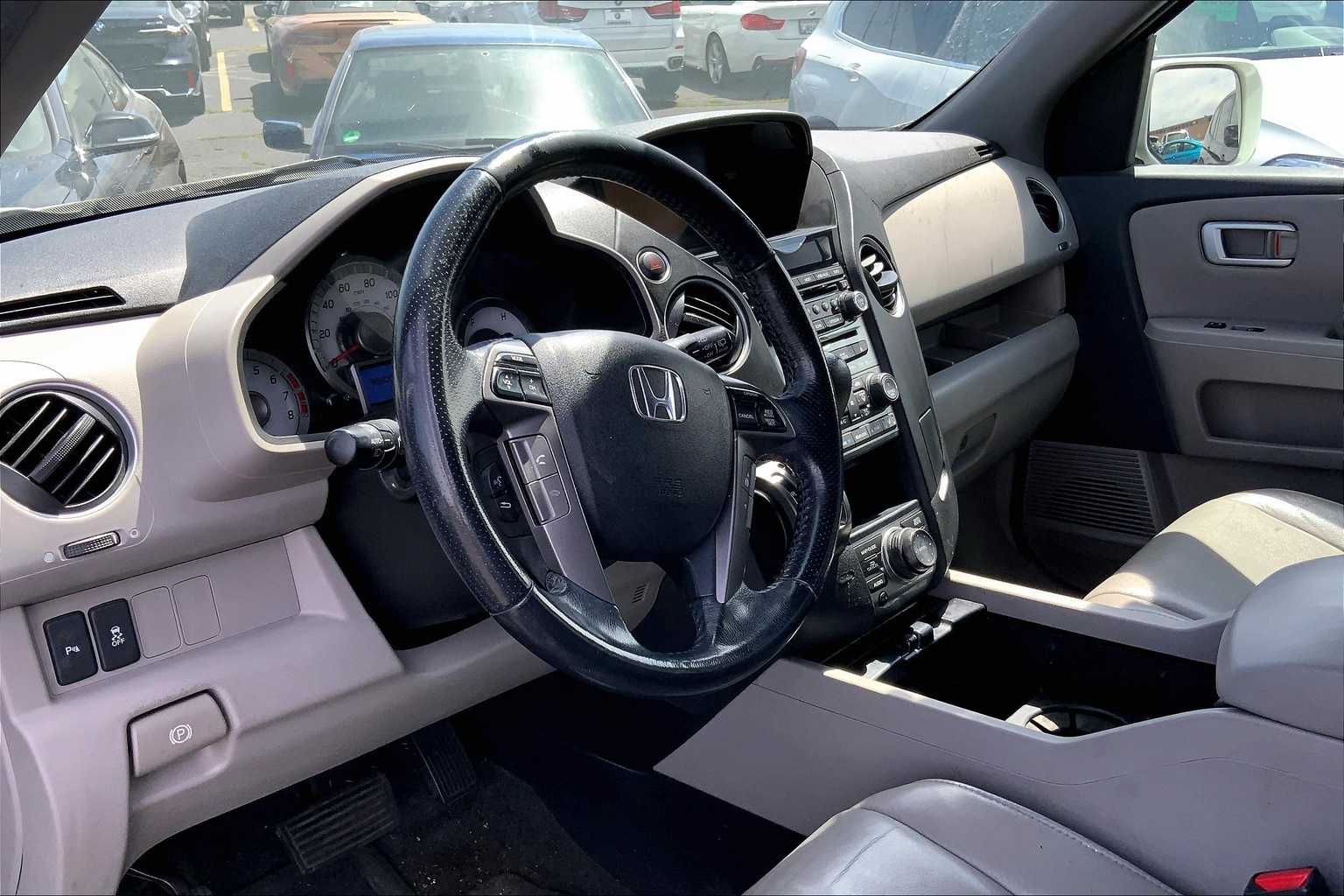 Thumbnail: 2013 Honda Pilot - 2