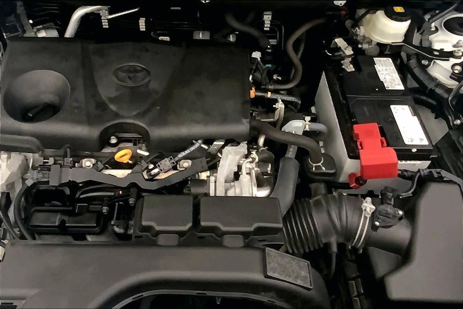 Thumbnail: 2021 Toyota RAV4 - 9