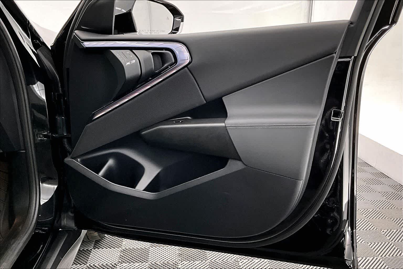 Thumbnail: 2025 BMW X3 - 28