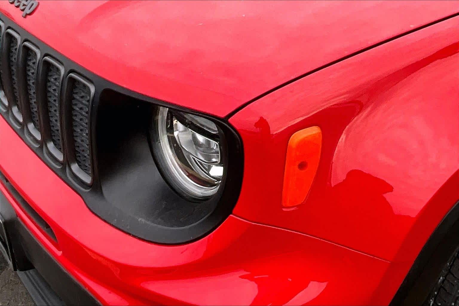 Thumbnail: 2020 Jeep Renegade - 15