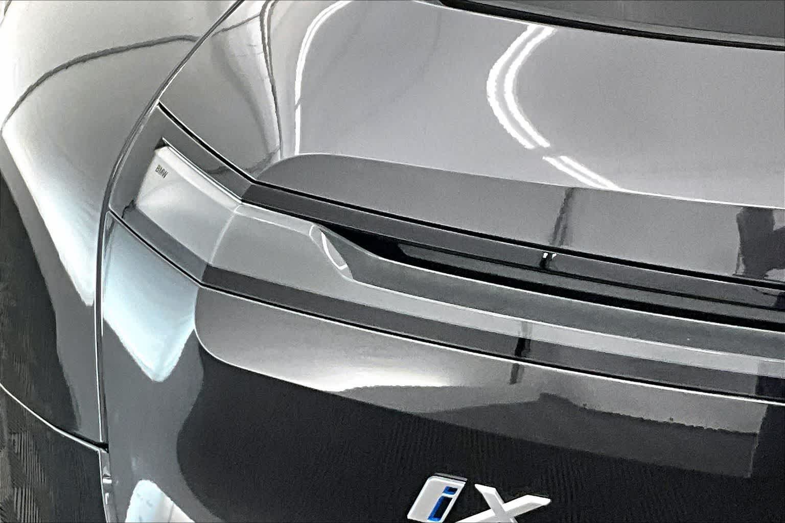 Thumbnail: 2025 BMW iX - 31