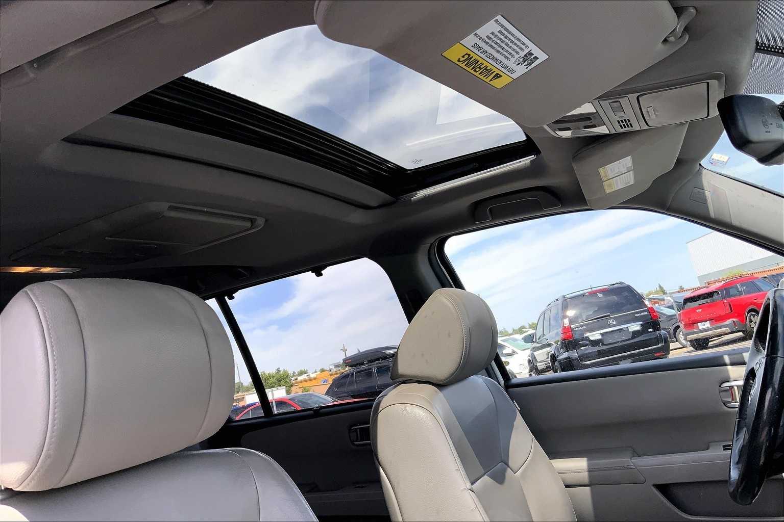 Thumbnail: 2013 Honda Pilot - 14