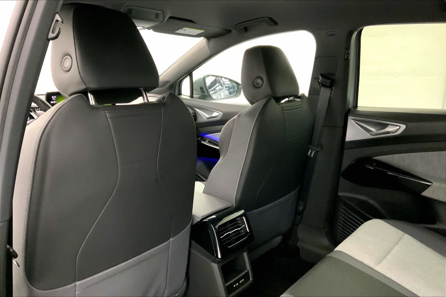 Thumbnail: 2023 Volkswagen ID.4 - 12