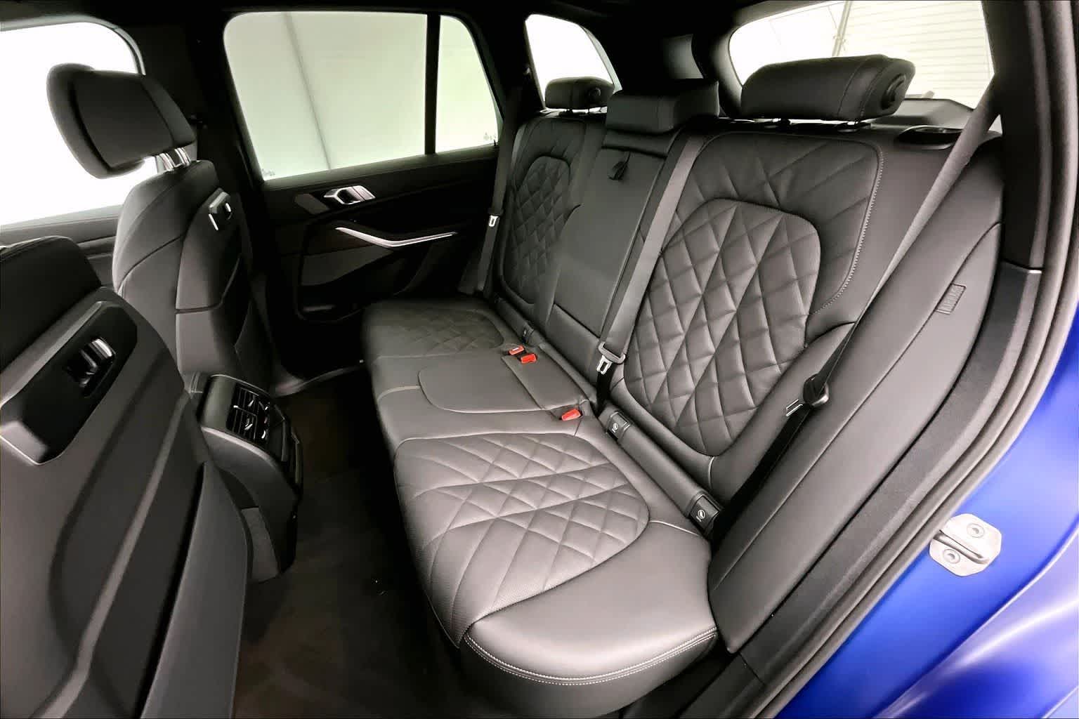 Thumbnail: 2026 BMW X5 - 12