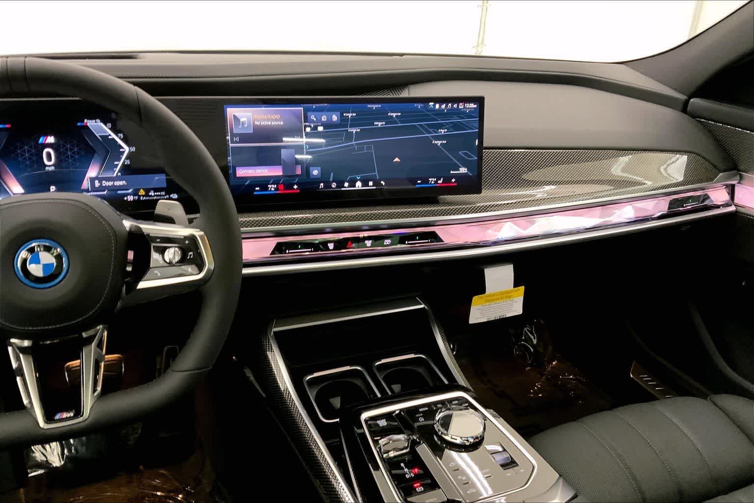 Thumbnail: 2026 BMW 7 Series - 16