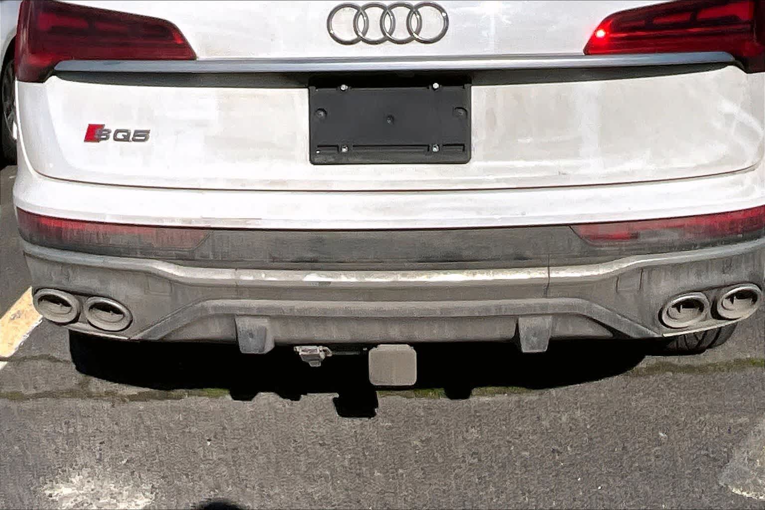 Thumbnail: 2022 Audi SQ5 - 10