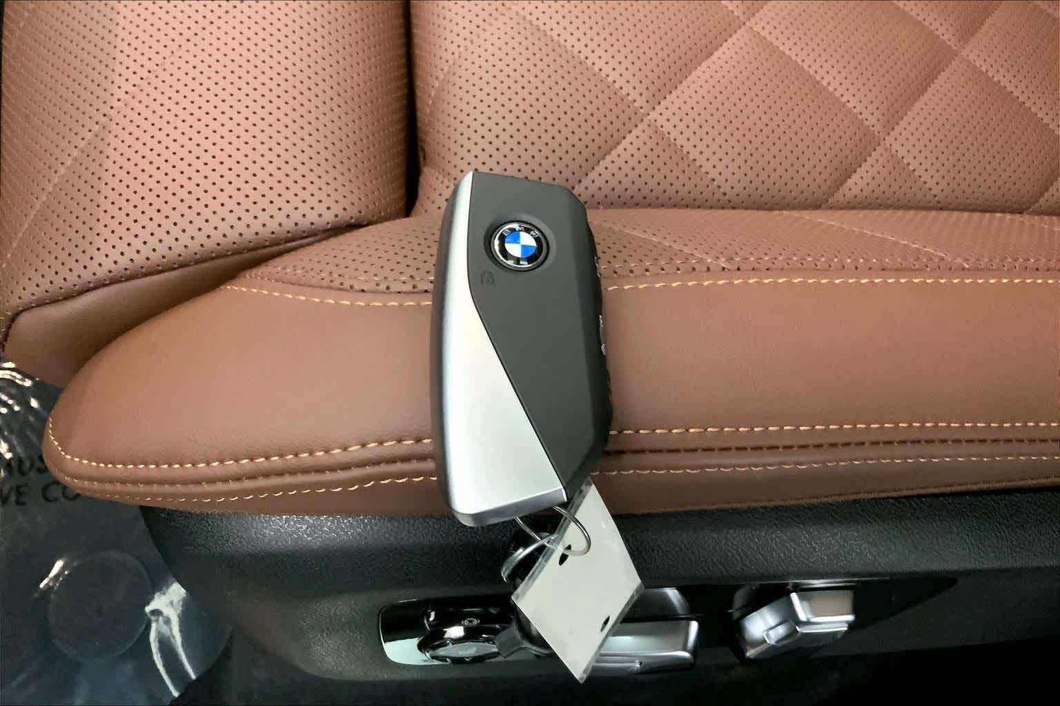 Thumbnail: 2026 BMW X5 - 20