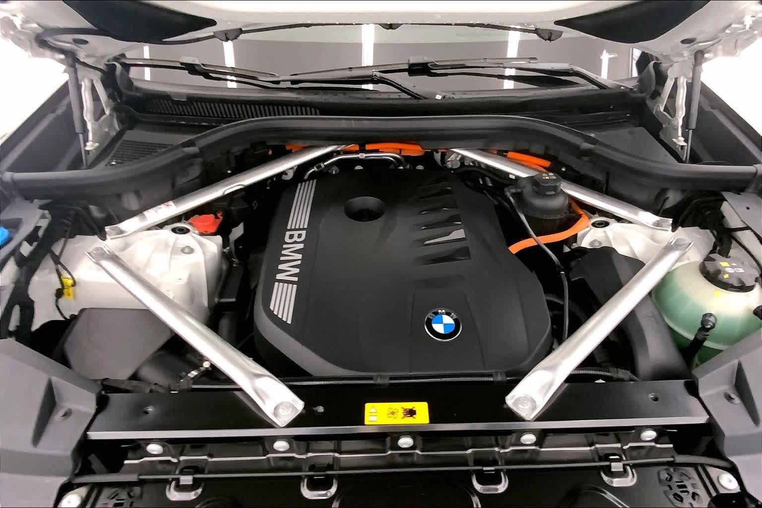 Thumbnail: 2026 BMW X5 - 9