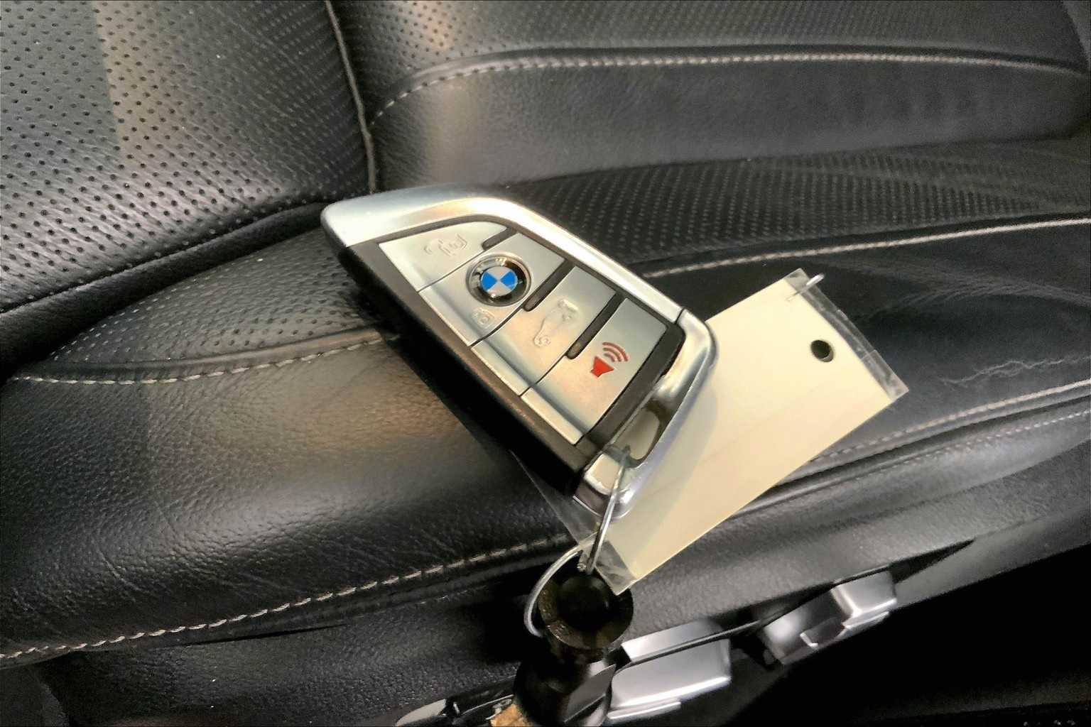 Thumbnail: 2022 BMW X7 - 19