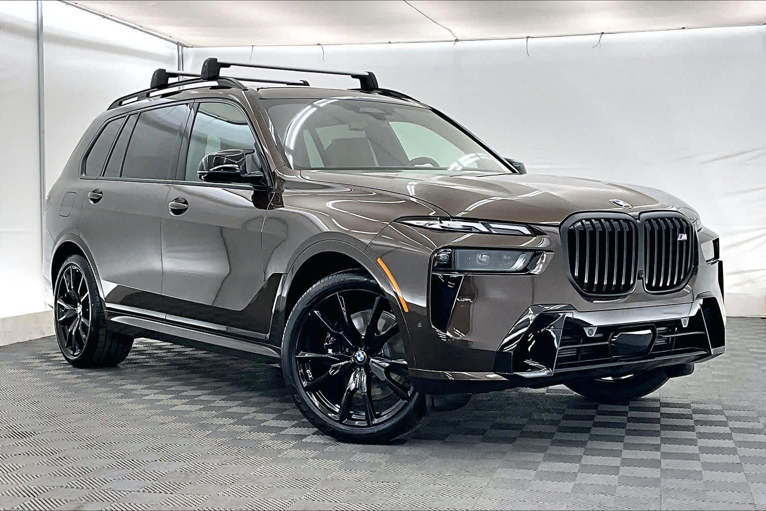 Thumbnail: 2026 BMW X7 - 21