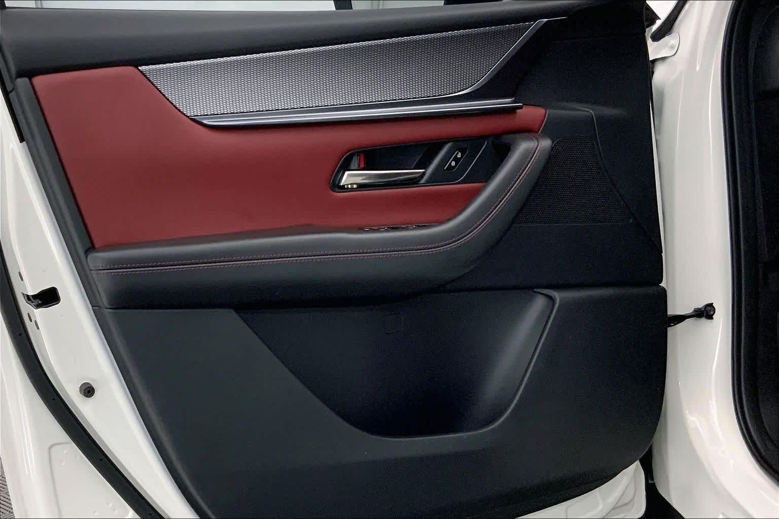 Thumbnail: 2025 Mazda CX-70 - 27