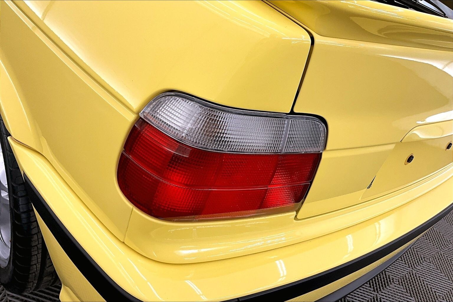 Thumbnail: 2000 BMW 2 Series - 31