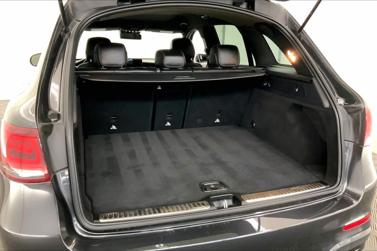 Thumbnail: 2022 Mercedes-Benz GLC - 18