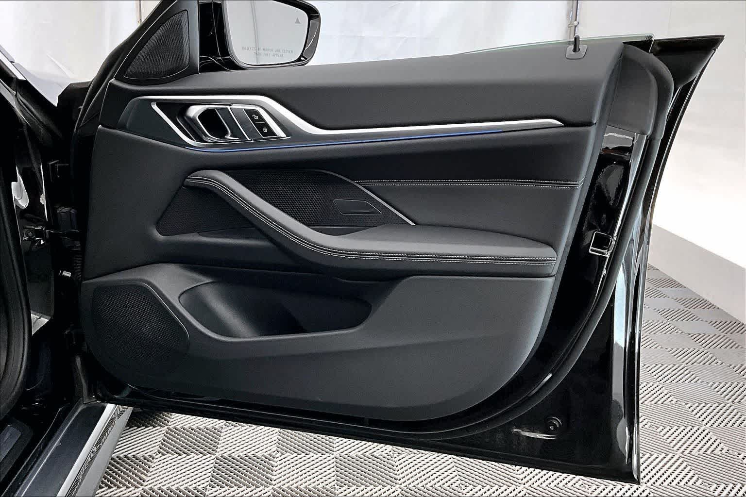 Thumbnail: 2025 BMW i4 - 28