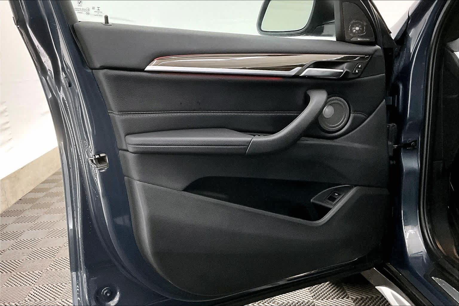 Thumbnail: 2017 BMW X1 - 27