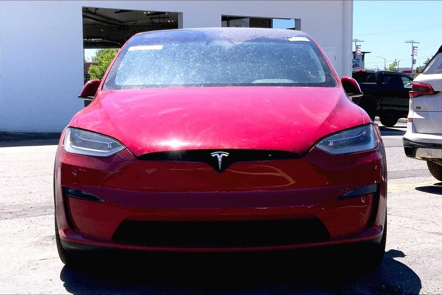 2022 Tesla Model X Plaid 6