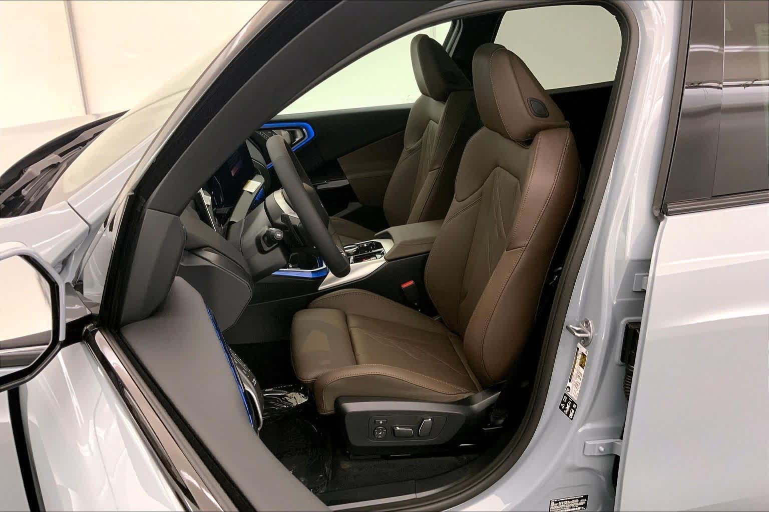 Thumbnail: 2026 BMW X3 - 11