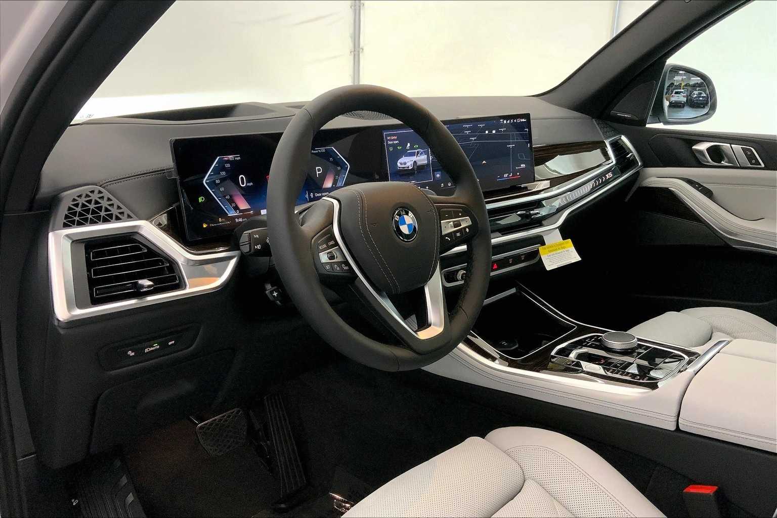 Thumbnail: 2026 BMW X5 - 2