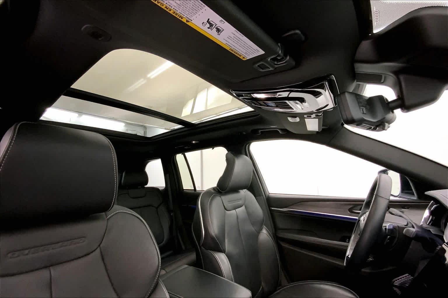 Thumbnail: 2024 Jeep Grand Cherokee - 30