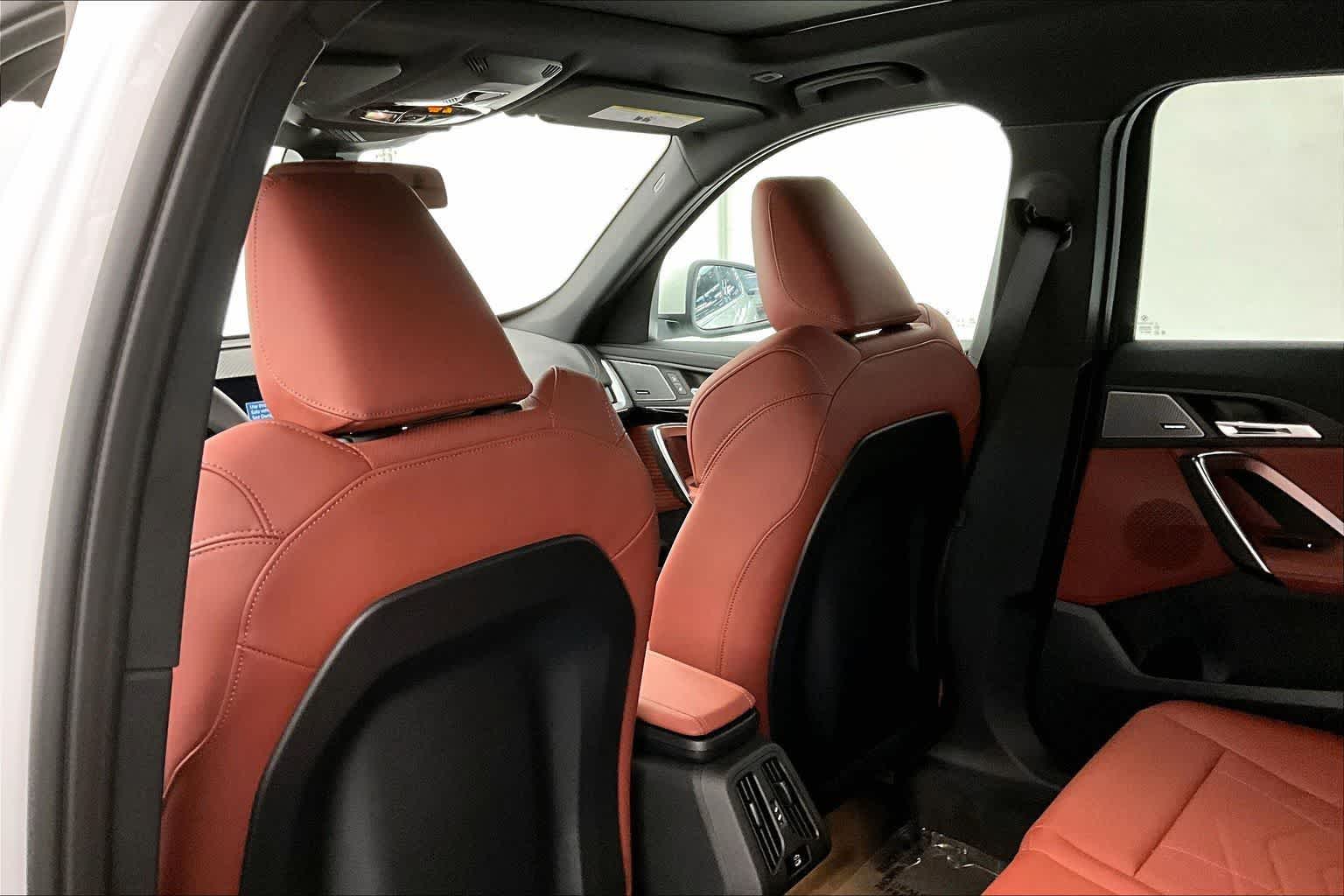 Thumbnail: 2026 BMW X1 - 12