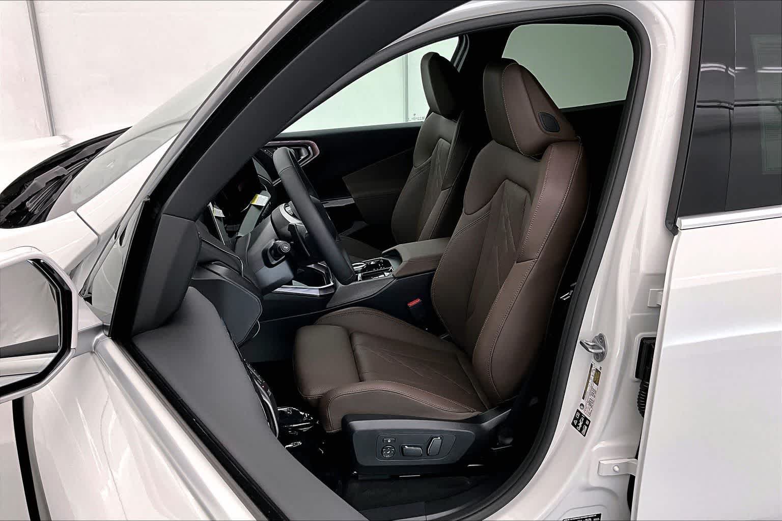 Thumbnail: 2026 BMW X3 - 11