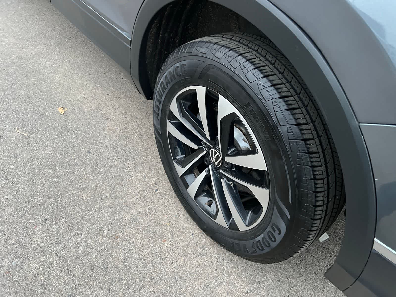 Thumbnail: 2024 Volkswagen Tiguan - 10