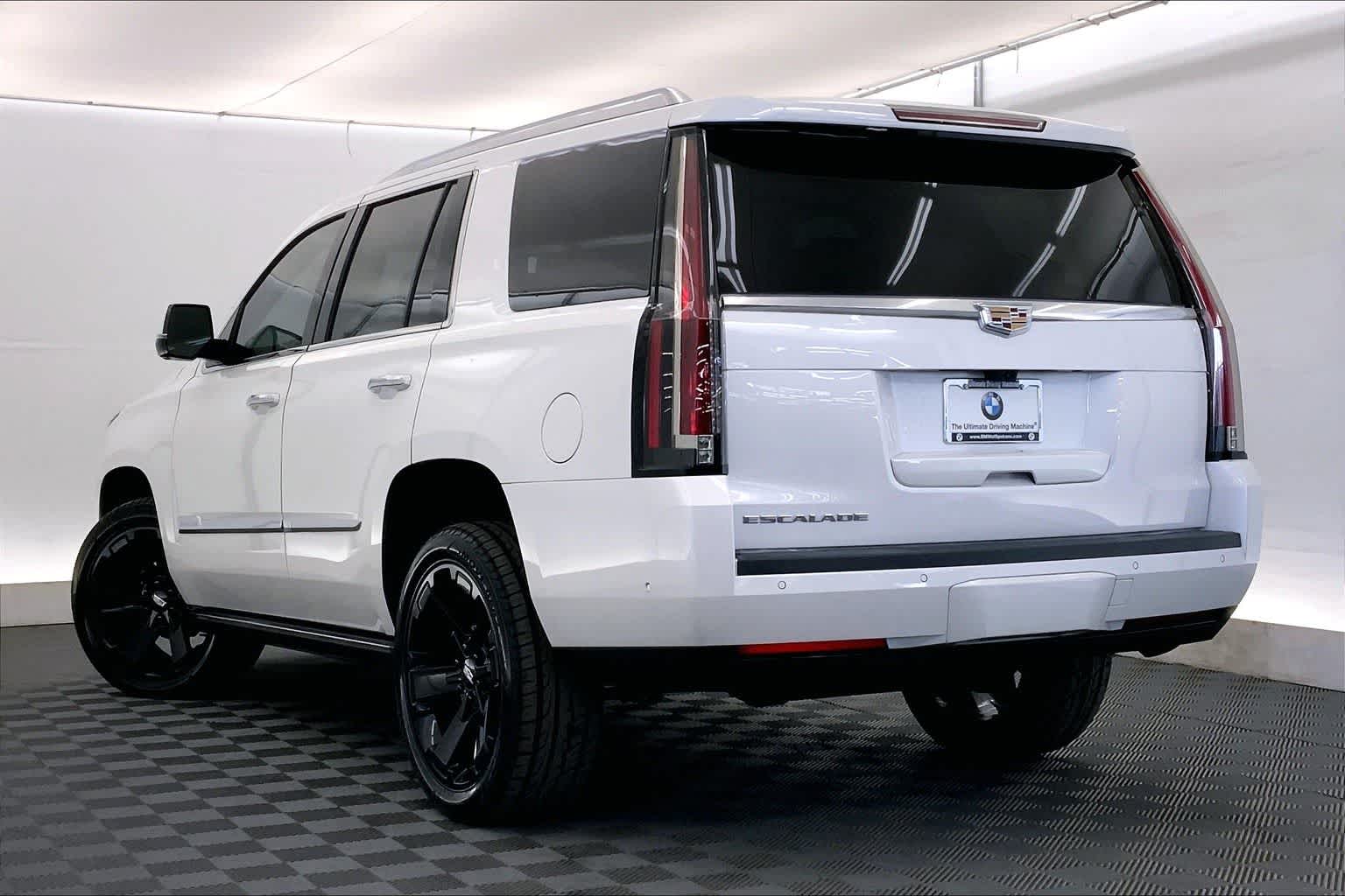 Thumbnail: 2020 Cadillac Escalade - 4