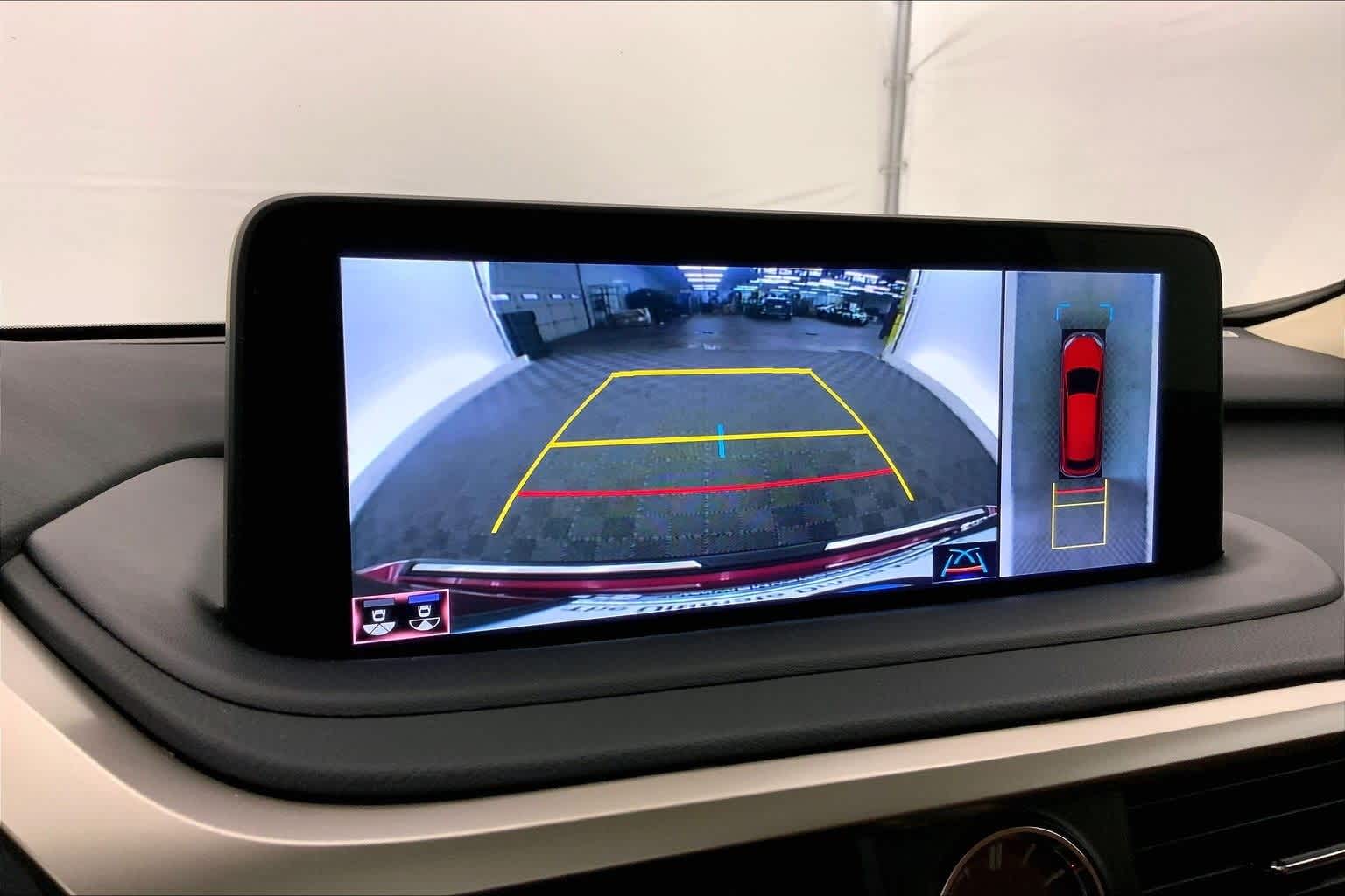 Thumbnail: 2022 Lexus RX - 26