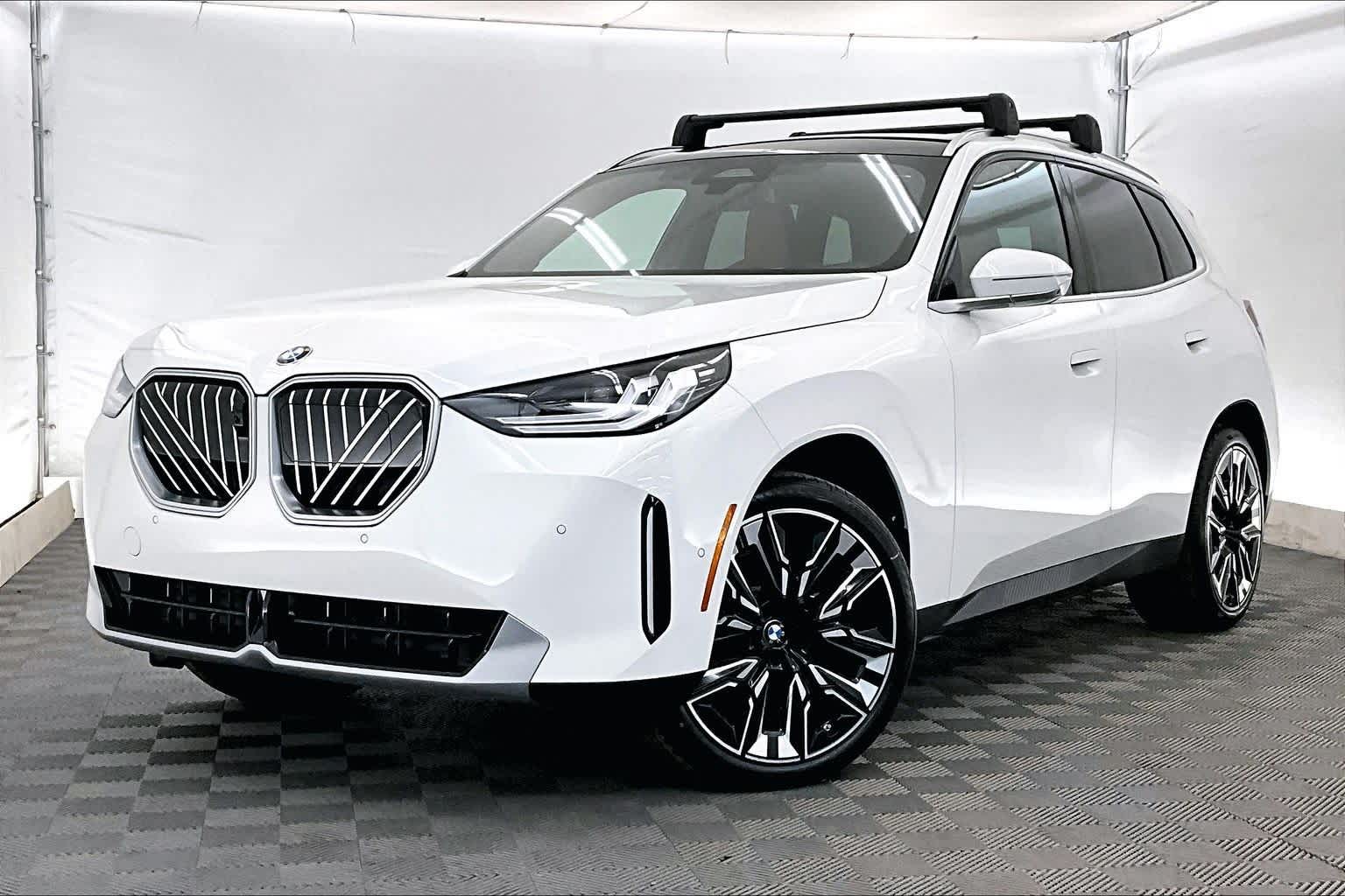 Thumbnail: 2026 BMW X3 - 1
