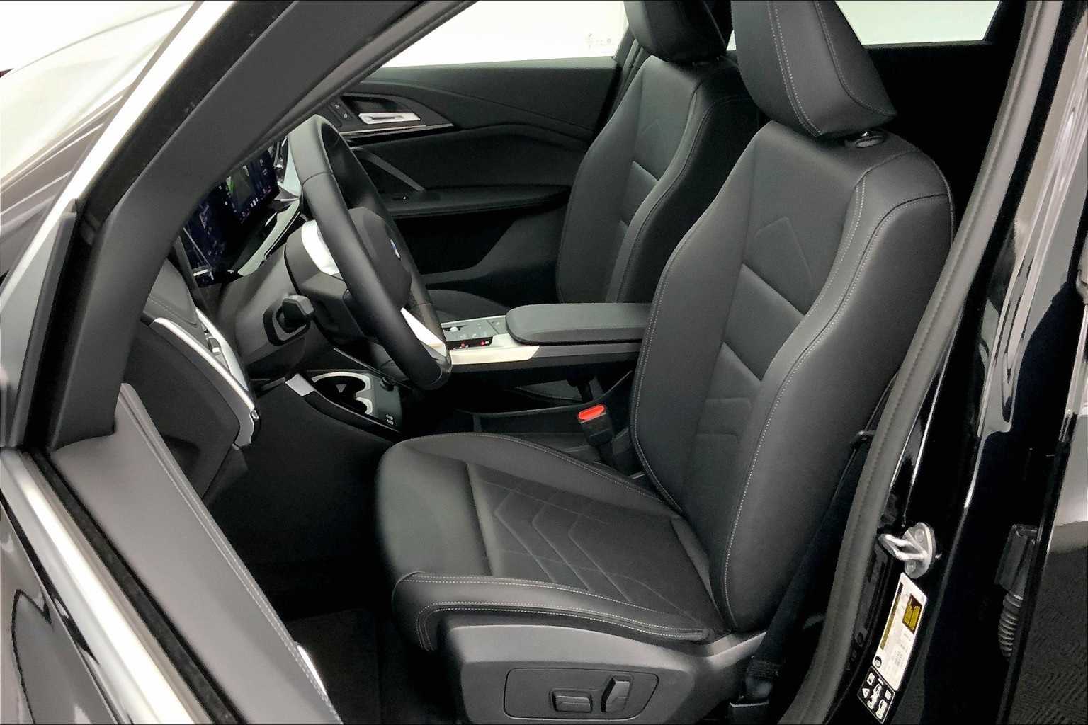 Thumbnail: 2025 BMW X1 - 11