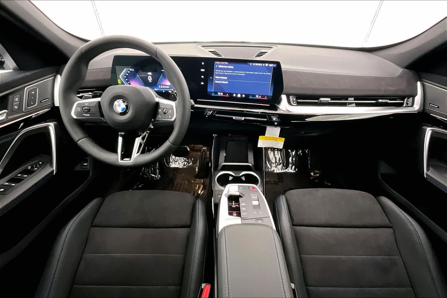 Thumbnail: 2026 BMW X1 - 10