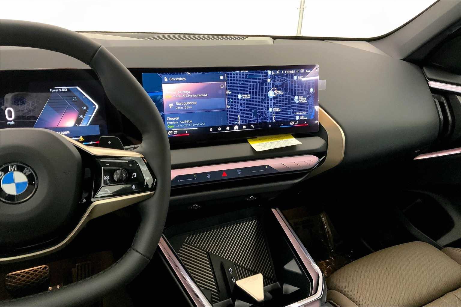 Thumbnail: 2025 BMW X3 - 16