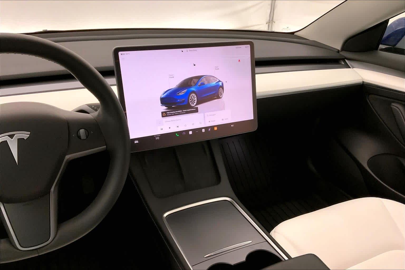 Thumbnail: 2022 Tesla Model 3 - 15