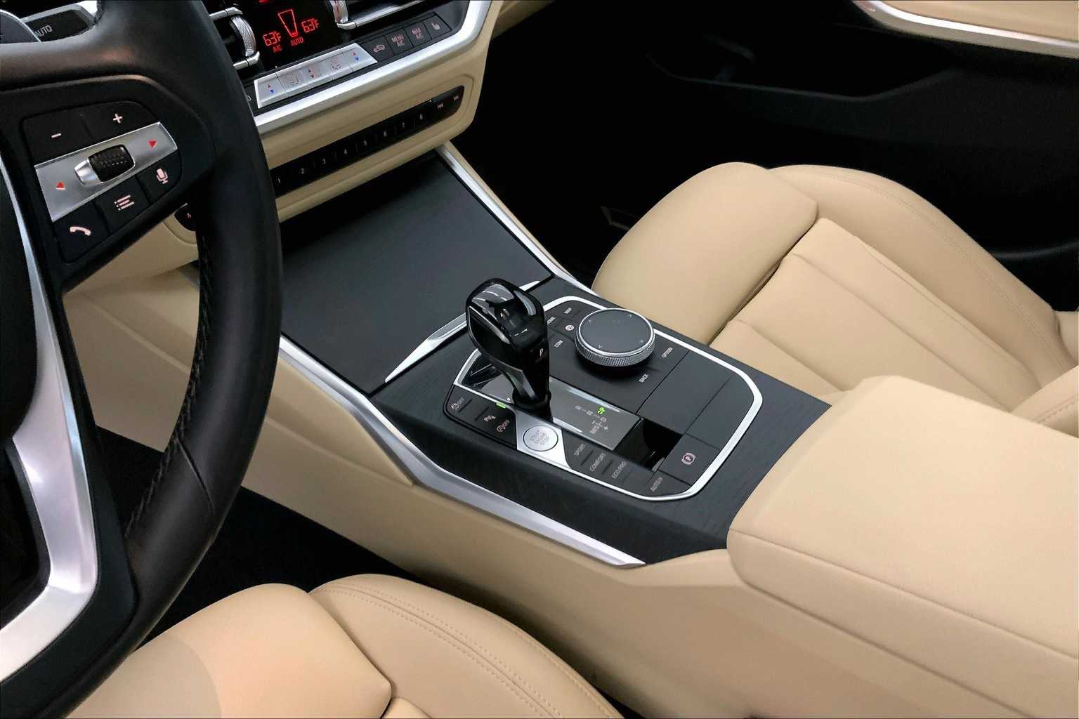 Thumbnail: 2021 BMW 3 Series - 16