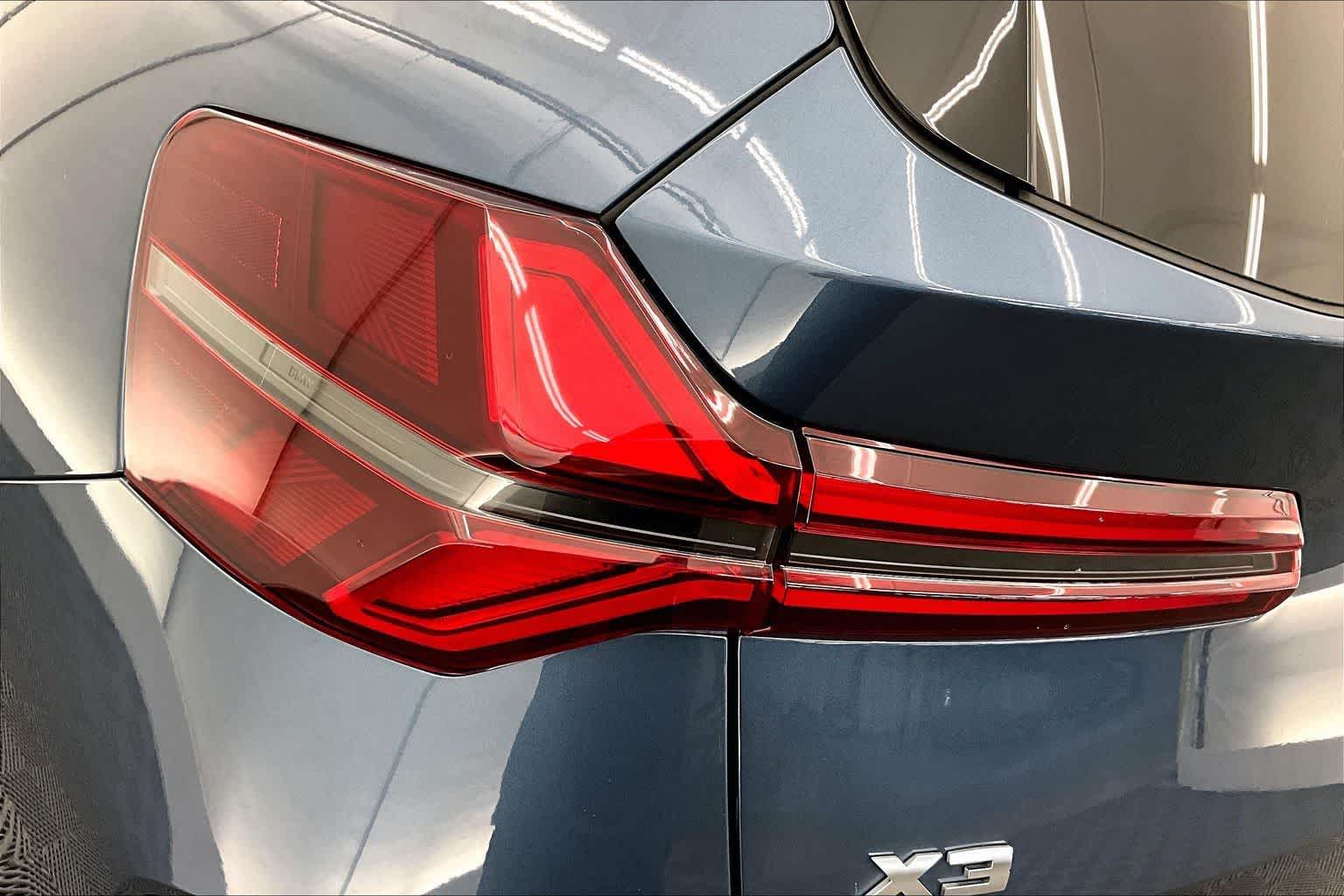 Thumbnail: 2025 BMW X3 - 32