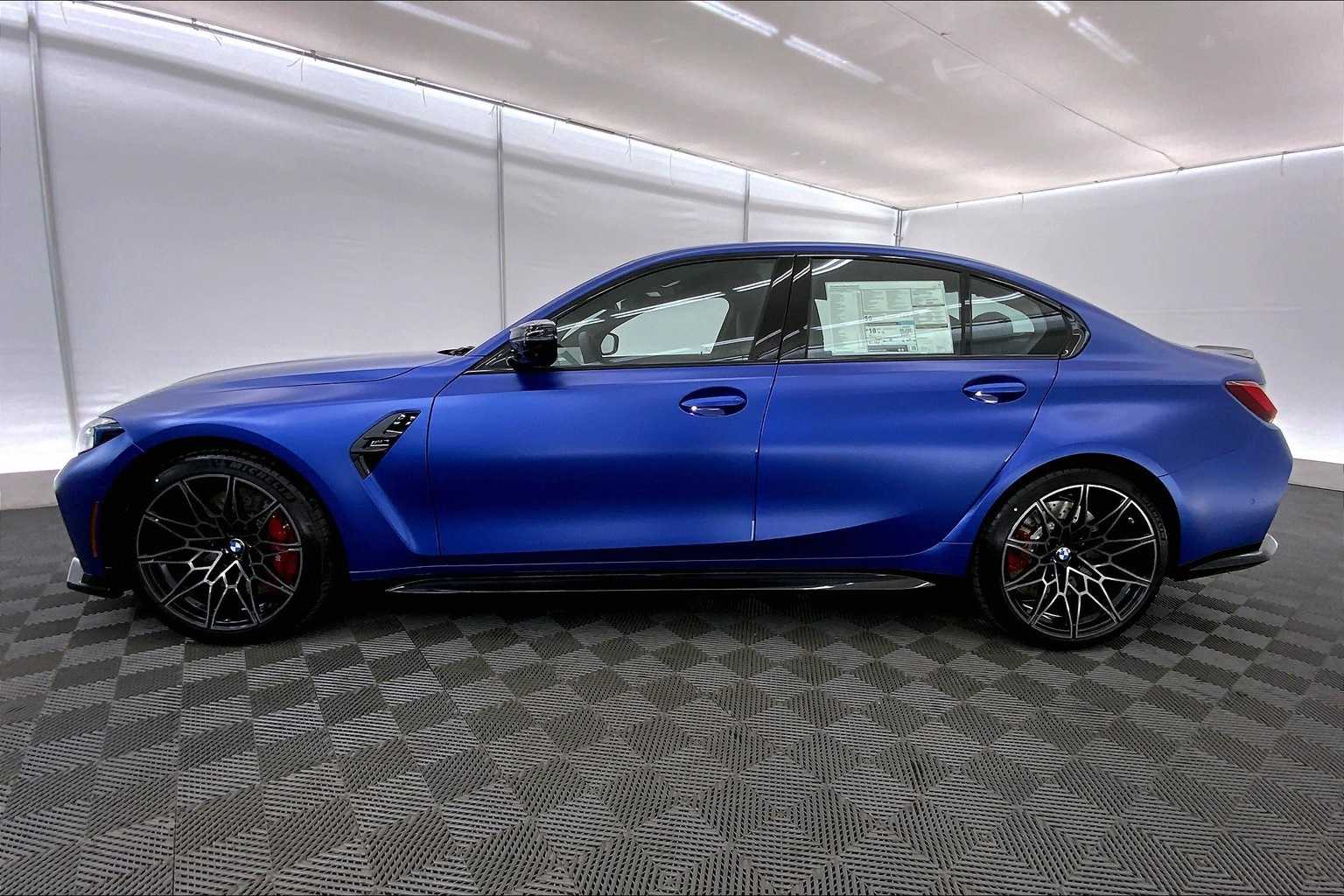 Thumbnail: 2025 BMW M3 - 3