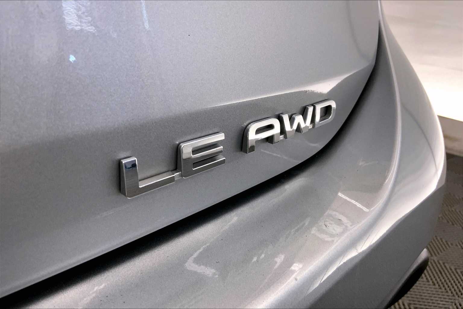 Thumbnail: 2024 Toyota Highlander - 7