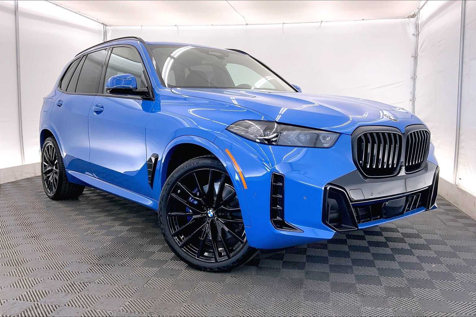 Thumbnail: 2026 BMW X5 - 21