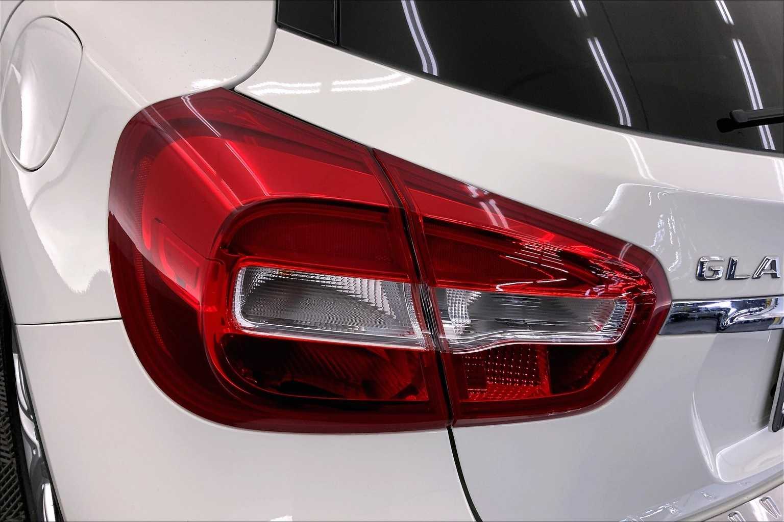 Thumbnail: 2015 Mercedes-Benz GLA - 32