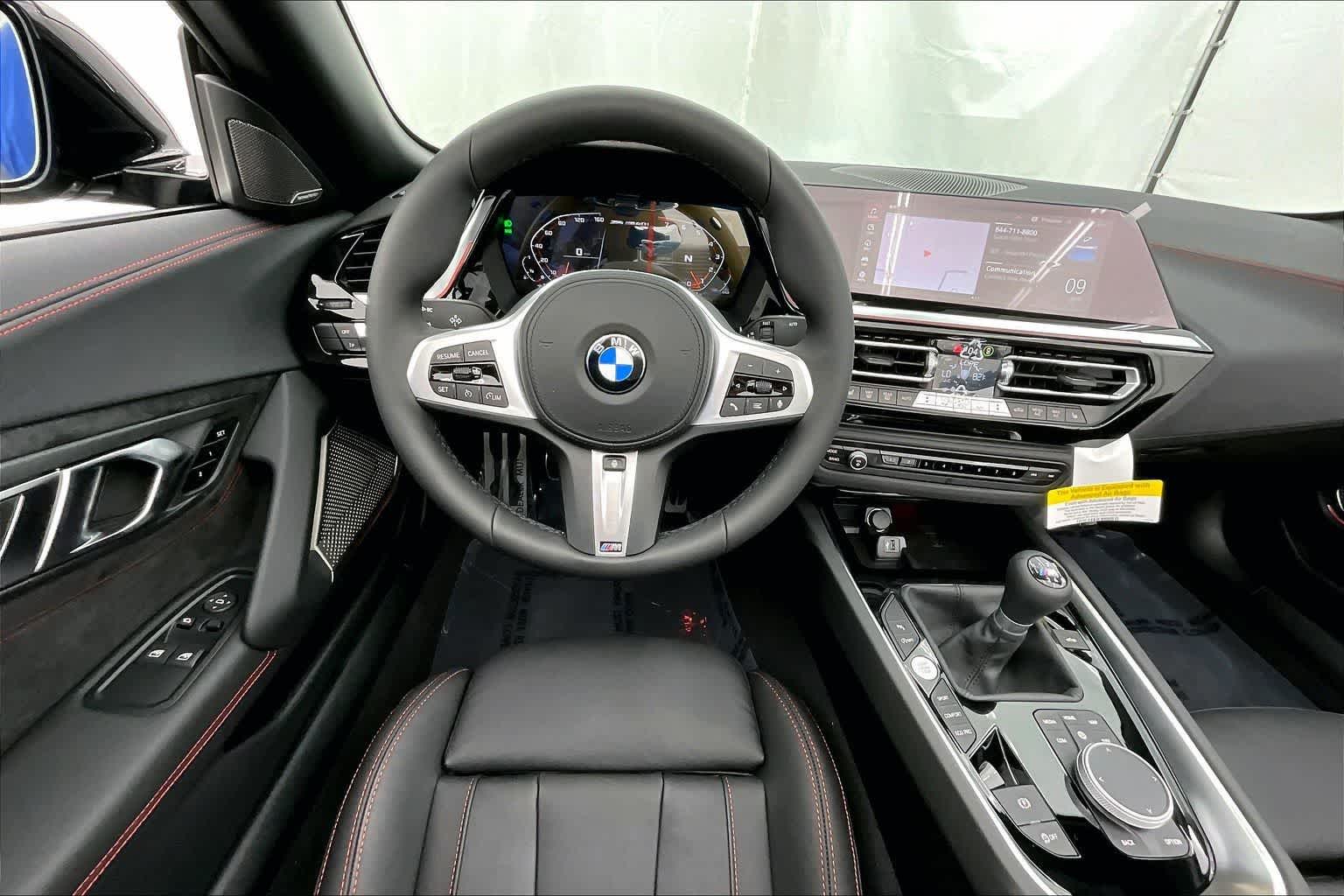 Thumbnail: 2026 BMW Z4 - 14
