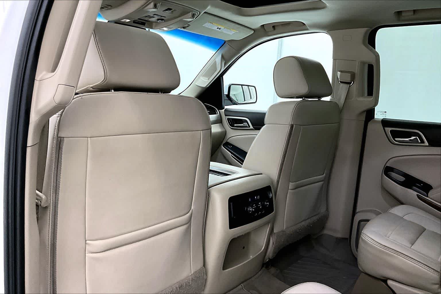 Thumbnail: 2019 GMC Yukon XL - 12