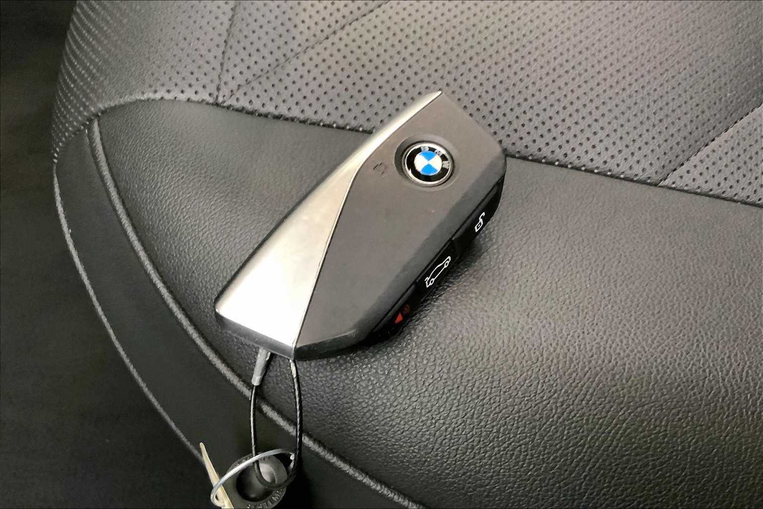 Thumbnail: 2024 BMW iX - 18