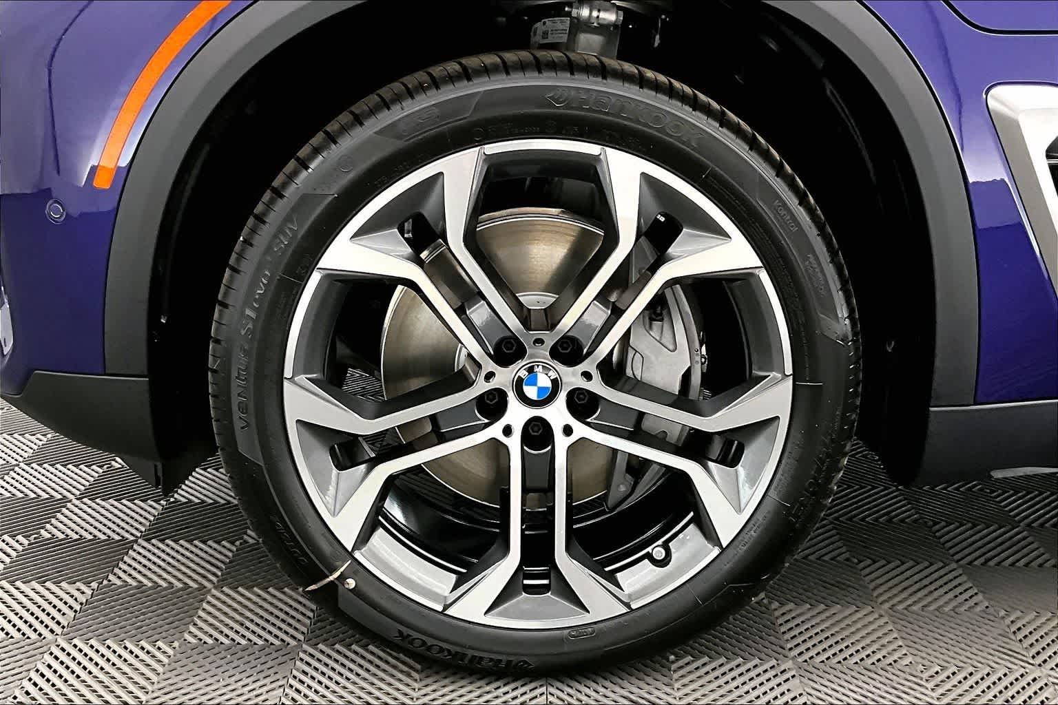 Thumbnail: 2026 BMW X5 - 8