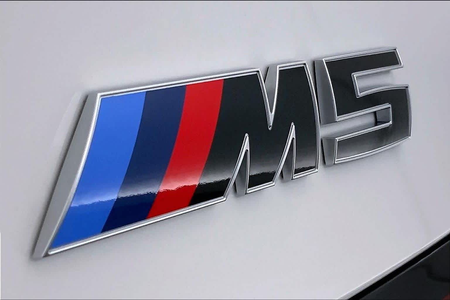 Thumbnail: 2026 BMW M5 - 7